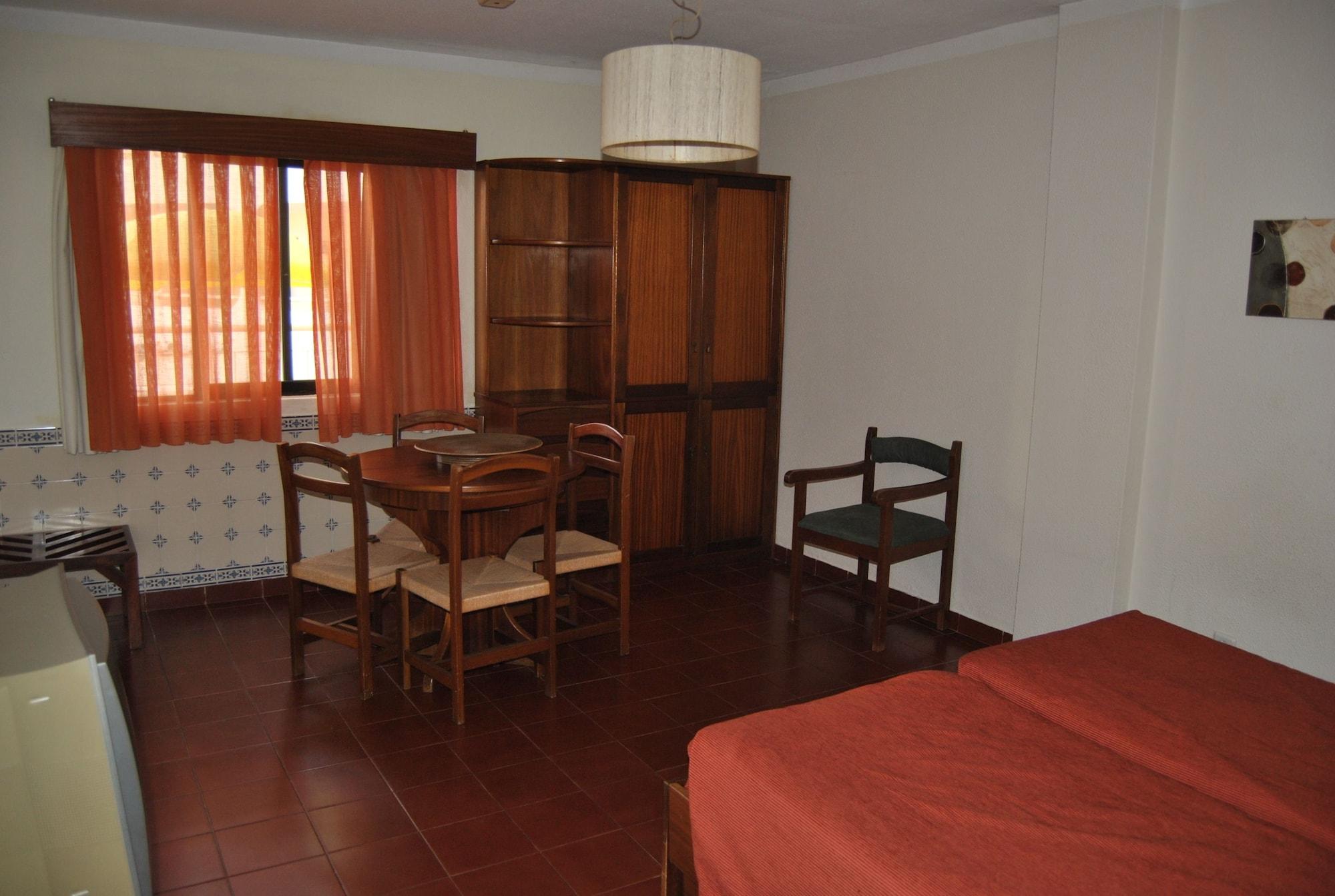 Apartamentos Olhos Do Mar อัลบูเฟรา ภายนอก รูปภาพ