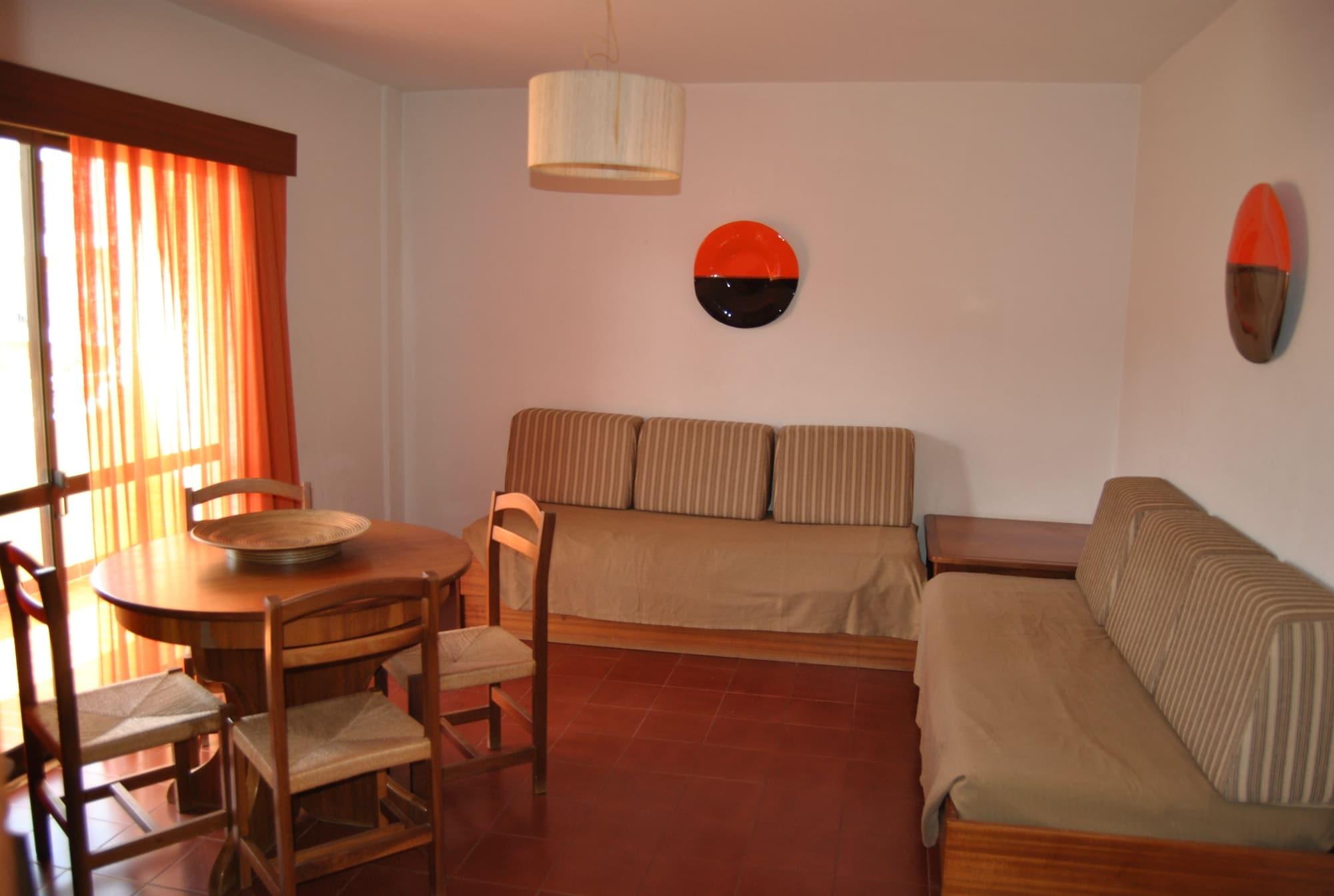 Apartamentos Olhos Do Mar อัลบูเฟรา ภายนอก รูปภาพ