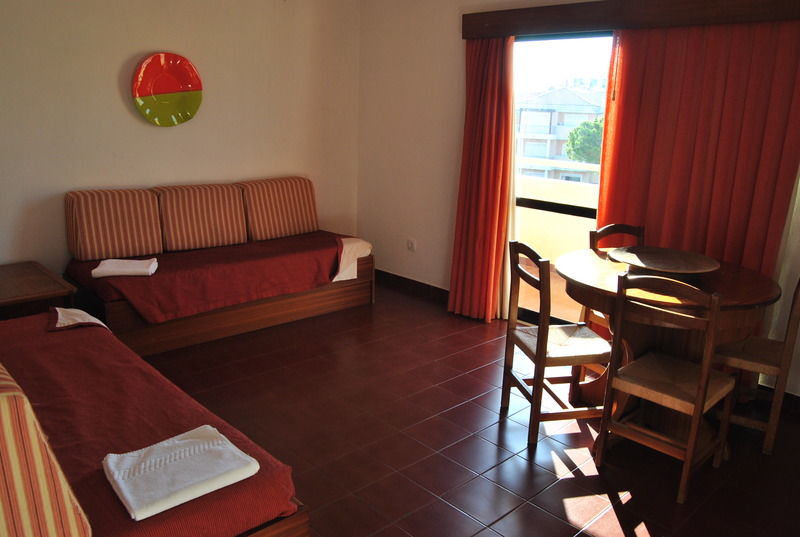 Apartamentos Olhos Do Mar อัลบูเฟรา ภายนอก รูปภาพ