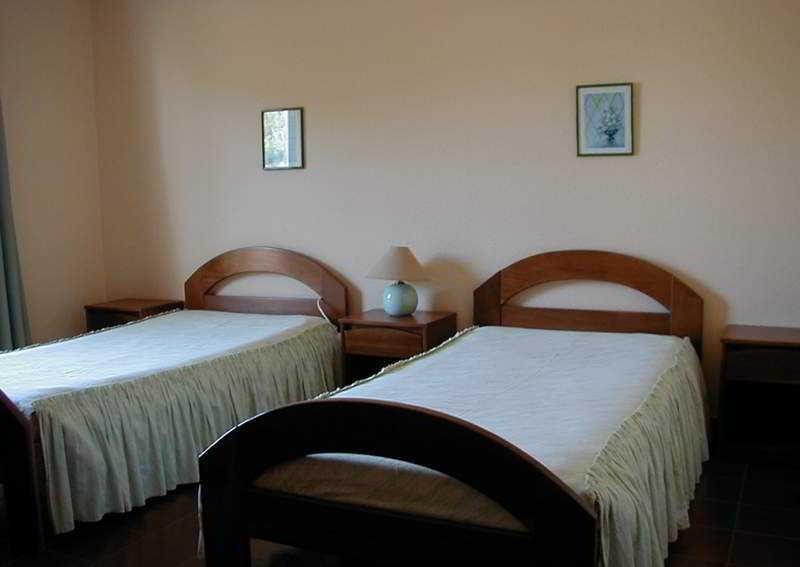 Apartamentos Olhos Do Mar อัลบูเฟรา ภายนอก รูปภาพ