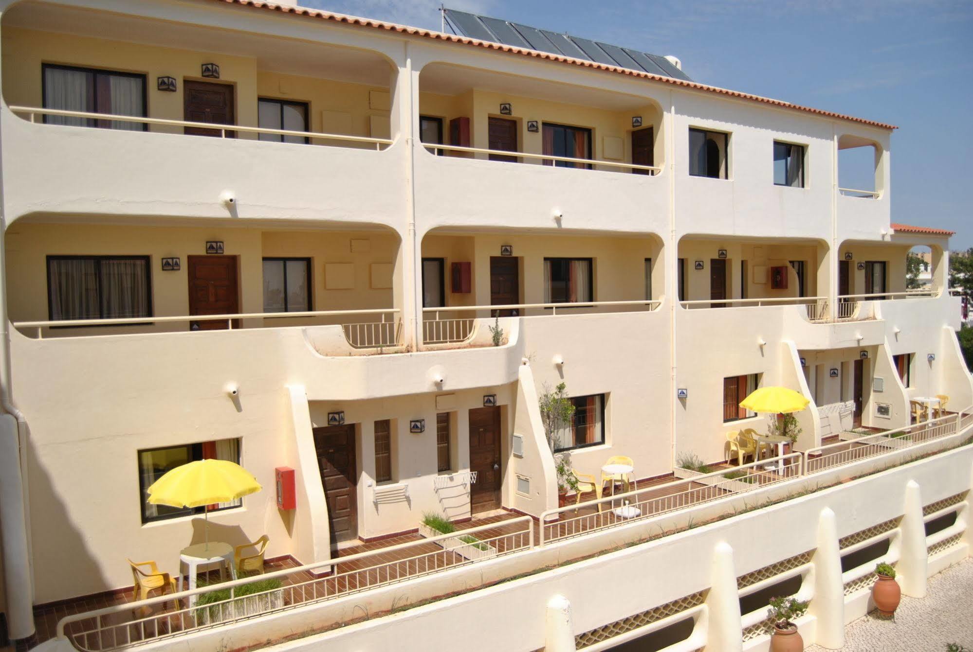 Apartamentos Olhos Do Mar อัลบูเฟรา ภายนอก รูปภาพ