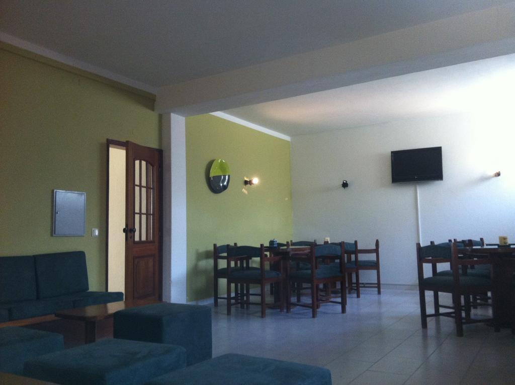 Apartamentos Olhos Do Mar อัลบูเฟรา ภายนอก รูปภาพ